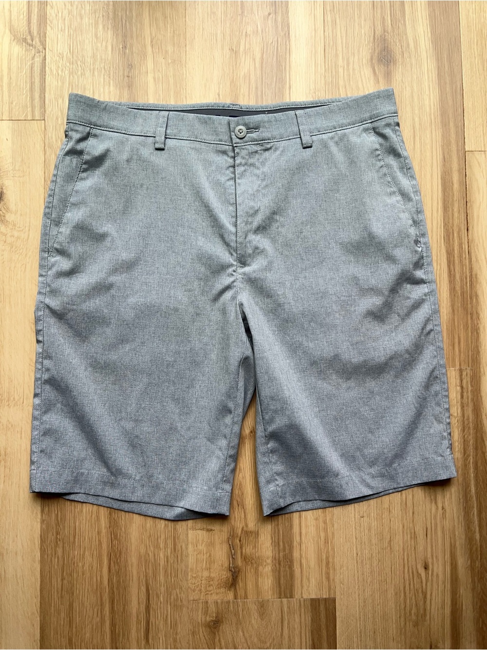 PGA Tour Men's Light Gray Flat Front Golf Shorts